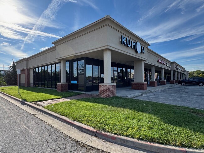 Plus de détails pour 8311-8351 W 135th St, Overland Park, KS - Commerce de détail à louer