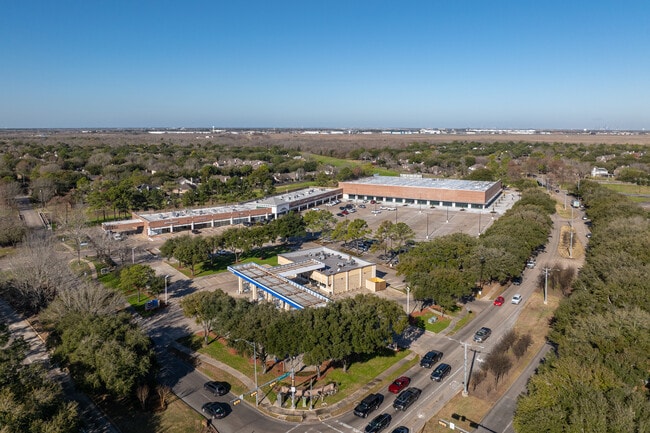 More details for 2323 Clear Lake City Blvd, Houston, TX - Retail for Lease