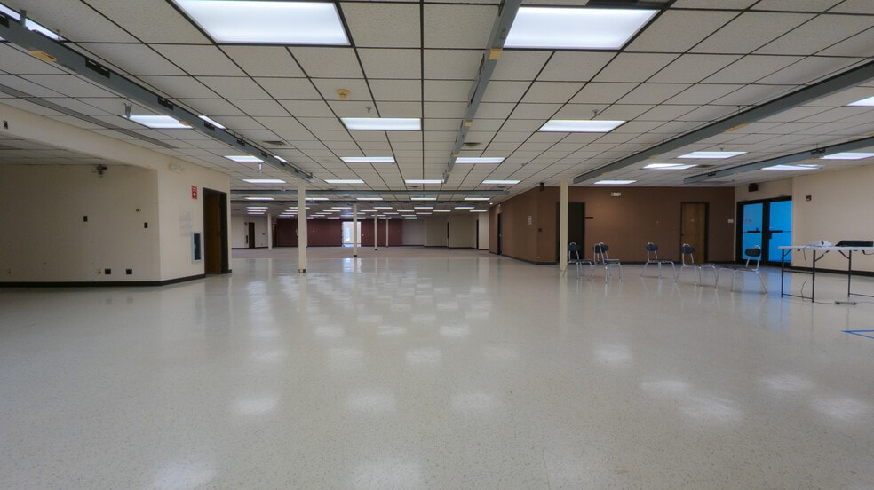 2450 Marion Rd SE, Rochester, MN à vendre - Photo intérieure - Image 2 de 46