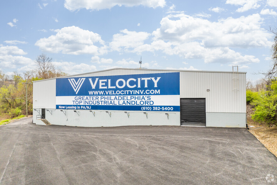 60 Portland Rd, West Conshohocken, PA for lease - Building Photo - Image 3 of 6