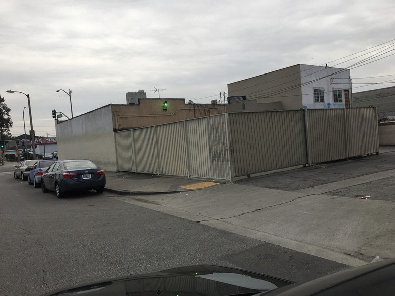 1305 S Atlantic Blvd, Los Angeles, CA for lease - Building Photo - Image 2 of 5