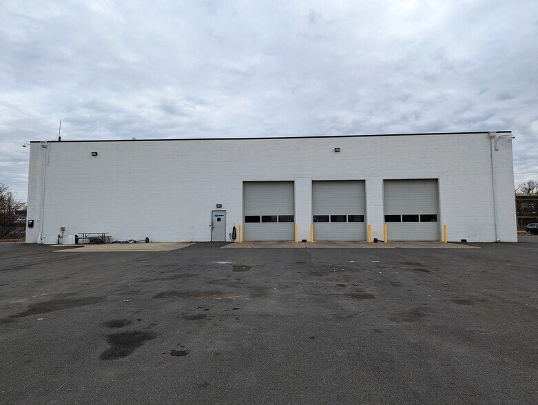 8100 Alban Rd, Springfield, VA for lease - Building Photo - Image 2 of 10