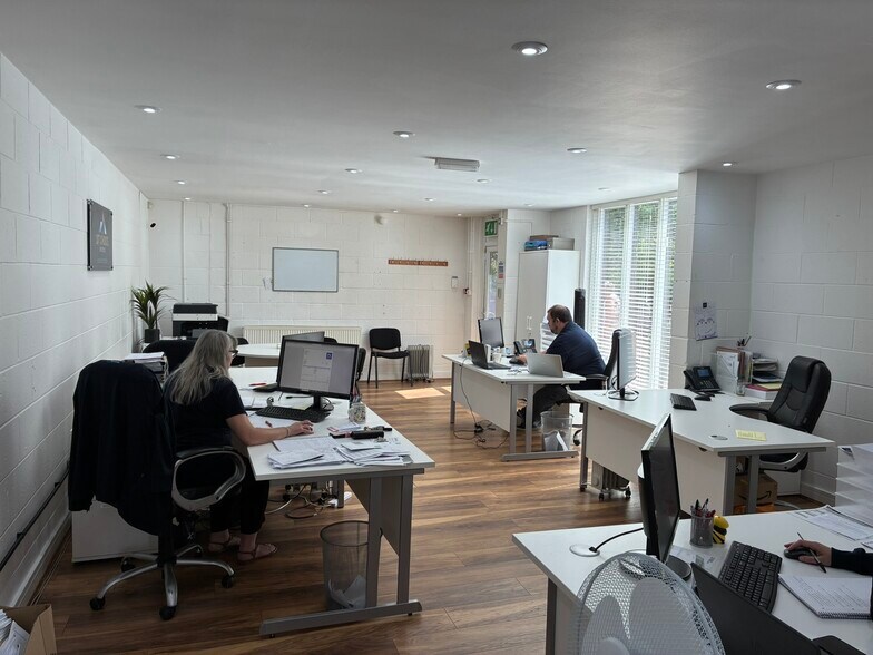 Constantine Way, Milton Keynes à louer - Photo du bâtiment - Image 3 de 8