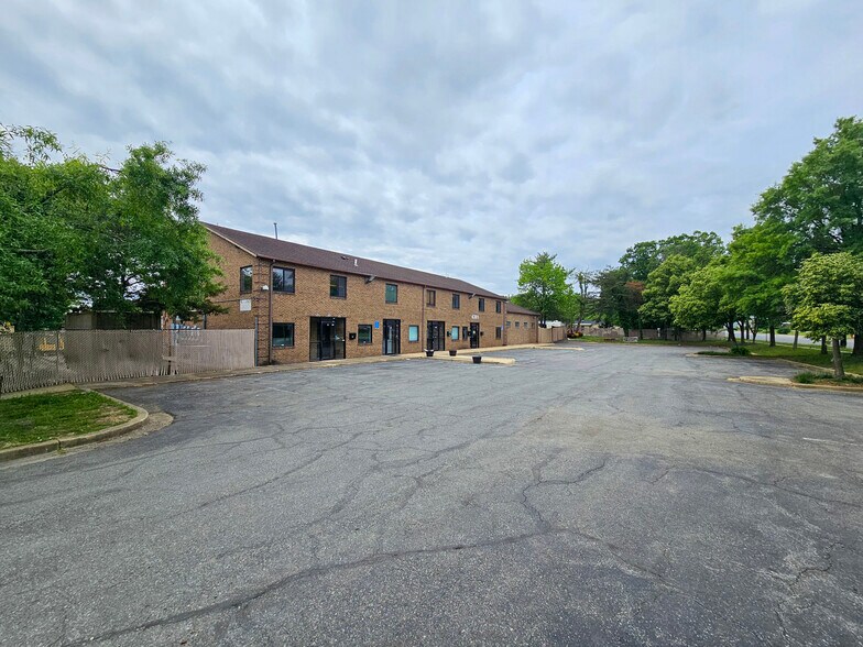 6301 Foxley Rd, Upper Marlboro, MD à vendre - Photo du bâtiment - Image 3 de 20