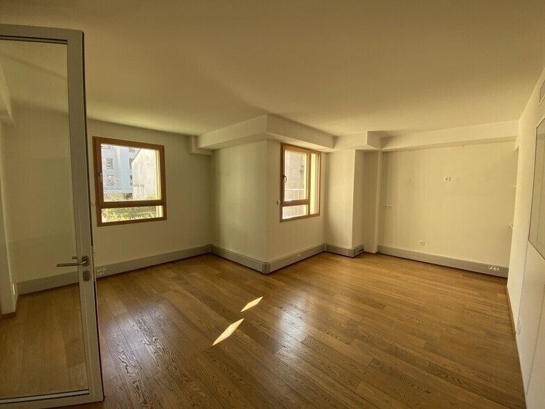 76 Rue Crillon, Lyon for lease - Building Photo - Image 3 of 4