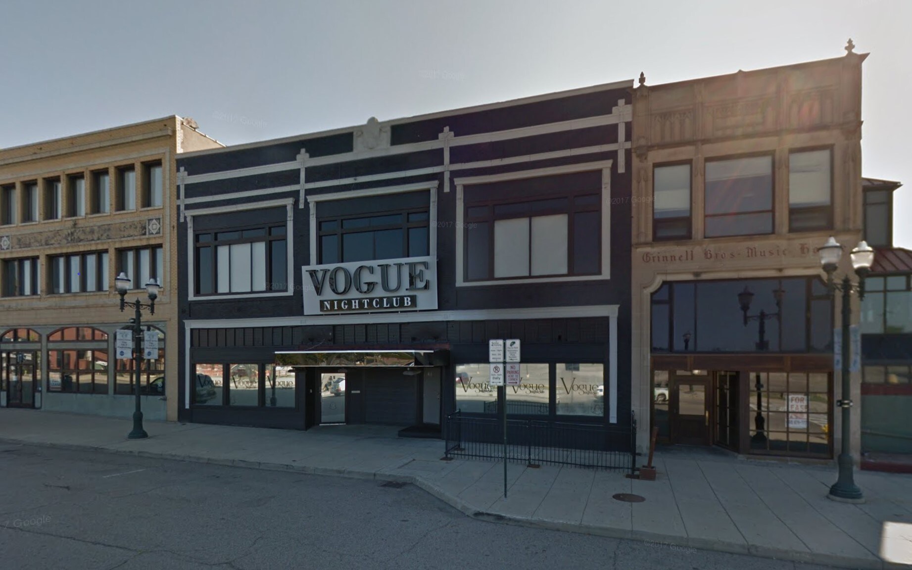 25 S Saginaw Rd, Pontiac, MI à vendre Autre- Image 1 de 4