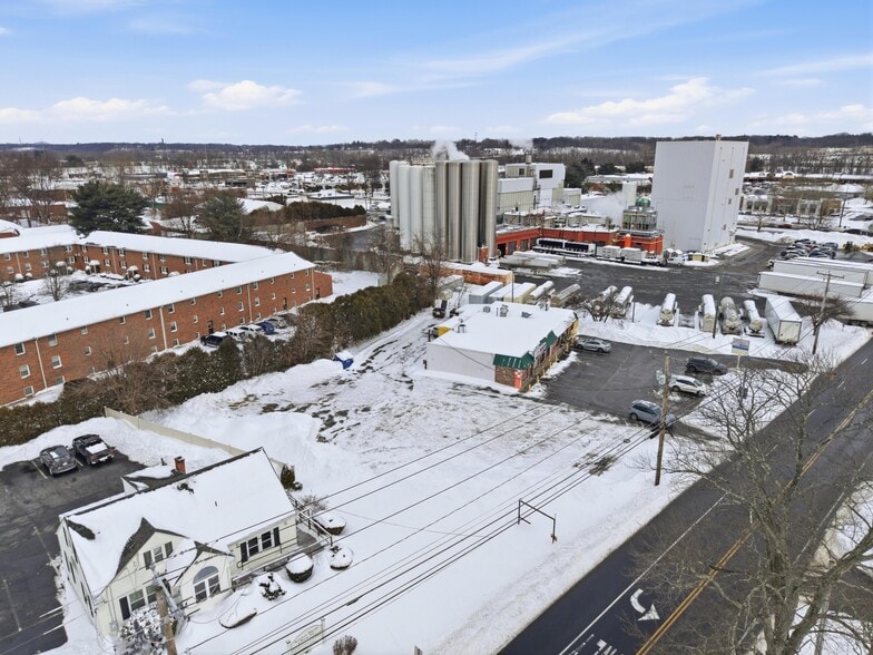 58 Morgan Rd, West Springfield, MA à louer - Autre - Image 3 de 5