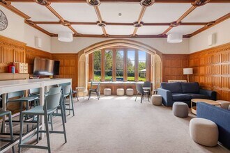 Kingston Rd, Taunton for lease Interior Photo- Image 1 of 5