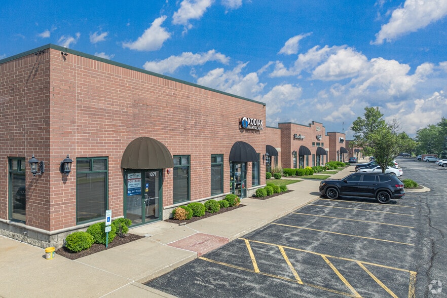 1023 Station Dr, Oswego, IL for lease - Building Photo - Image 1 of 7