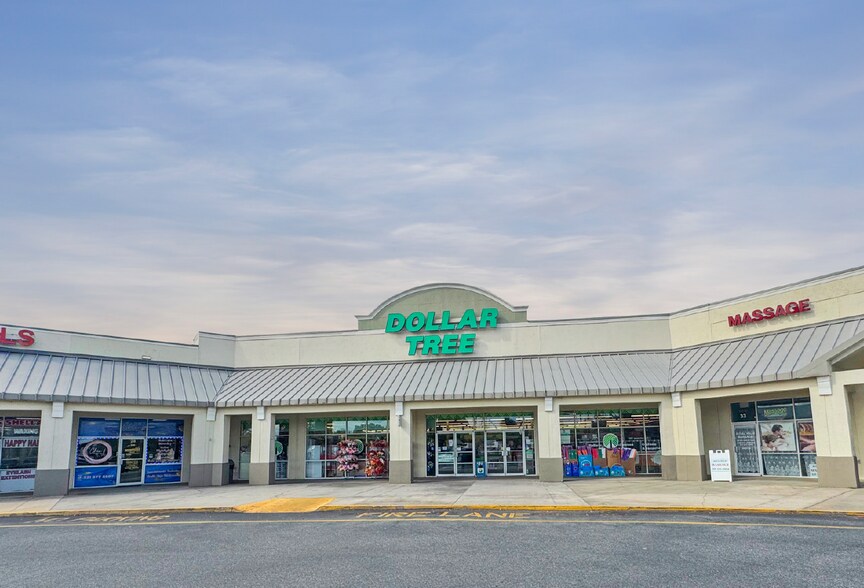 1270 N Wickham Rd, Melbourne, FL à louer - Photo du bâtiment - Image 2 de 5