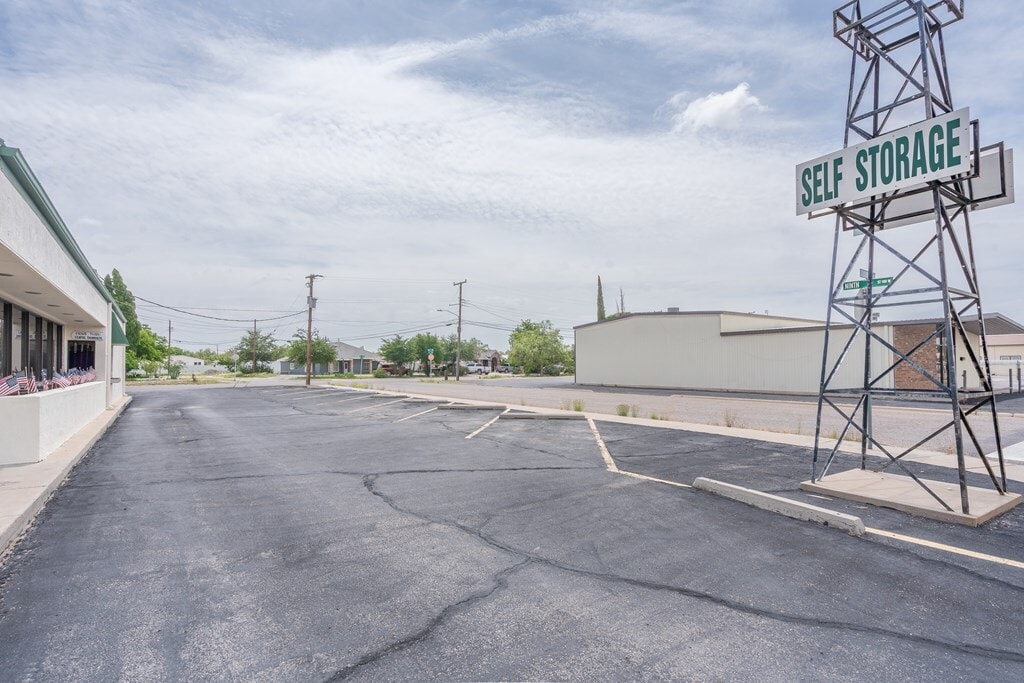 810 S Stockton Ave, Monahans, TX à louer Photo intérieure- Image 1 de 31