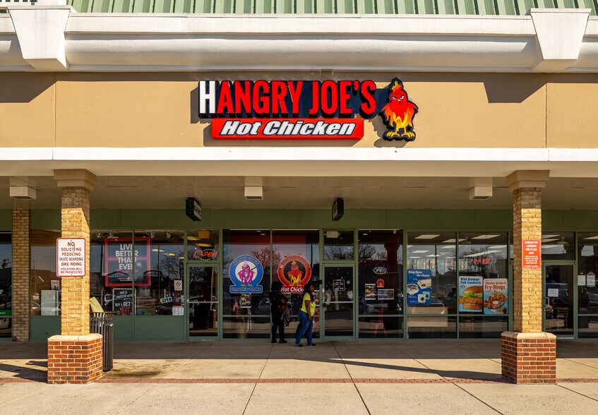 3500-3541 S Jefferson St, Falls Church, VA à louer - Photo du bâtiment - Image 3 de 6