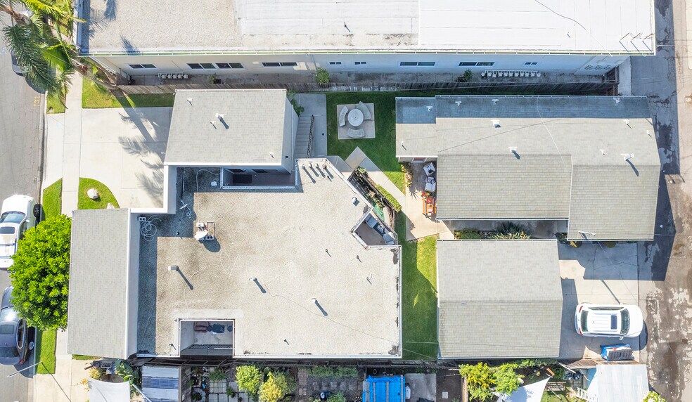 1015 Georgia St, Huntington Beach, CA à vendre - Photo du bâtiment - Image 2 de 6