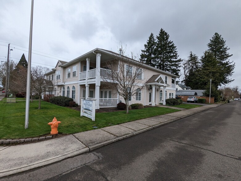 550 NW Third Ave, Canby, OR for lease - Building Photo - Image 3 of 12