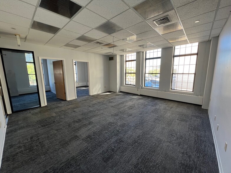 235 Main St, Hackensack, NJ for lease - Interior Photo - Image 2 of 2