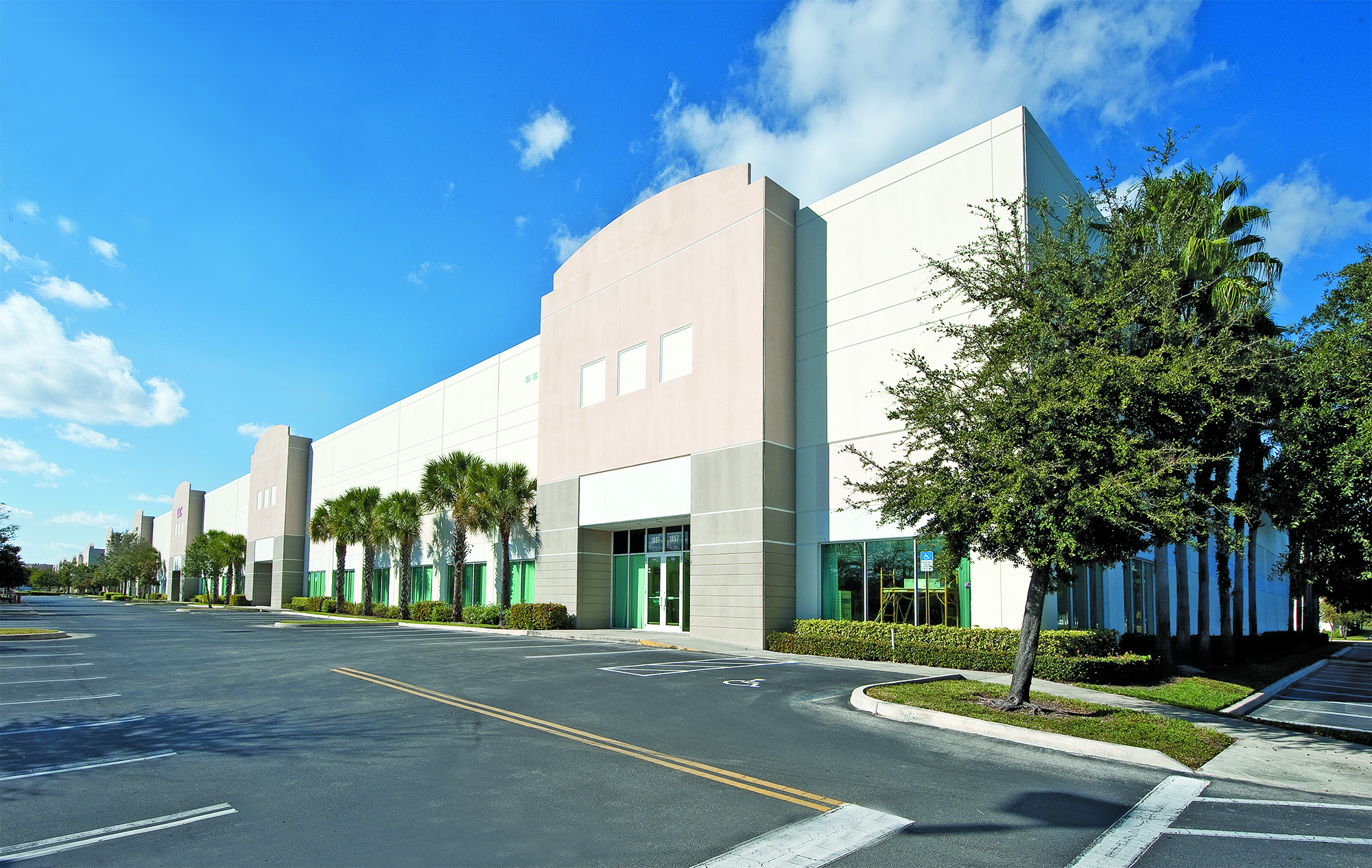 2100 SW 2nd St, Pompano Beach, FL for lease Building Photo- Image 1 of 1