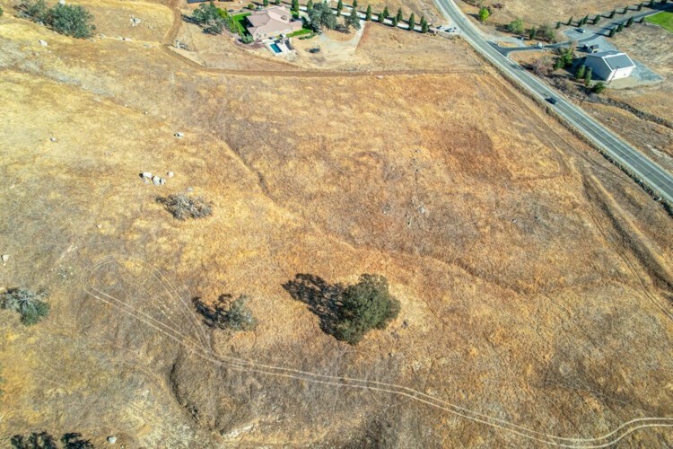 18685 Auberry Rd, Clovis, CA for sale - Primary Photo - Image 1 of 1