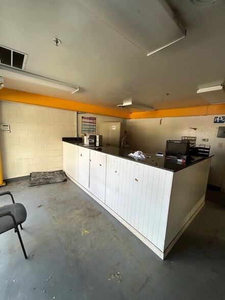 5255 Port Royal Rd, Springfield, VA for lease - Interior Photo - Image 3 of 13