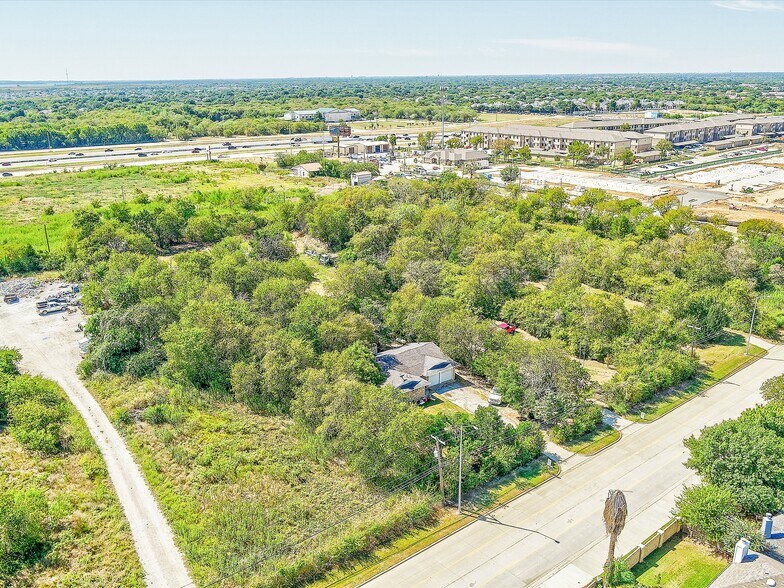 917 E Fishcreek Rd, Grand Prairie, TX à vendre - Aérien - Image 3 de 7