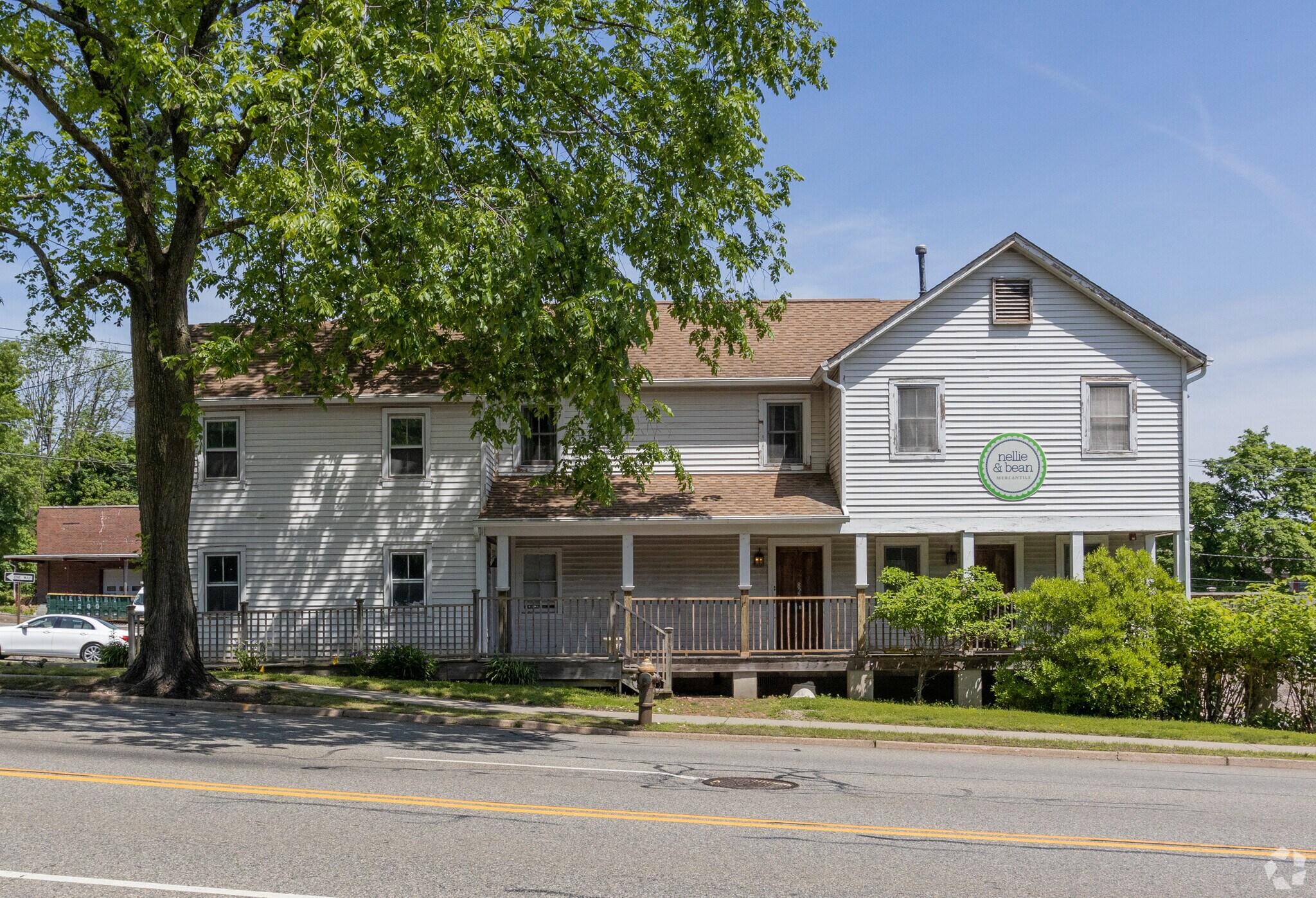 820 Bloomfield Ave, Verona, NJ à vendre Photo du bâtiment- Image 1 de 28