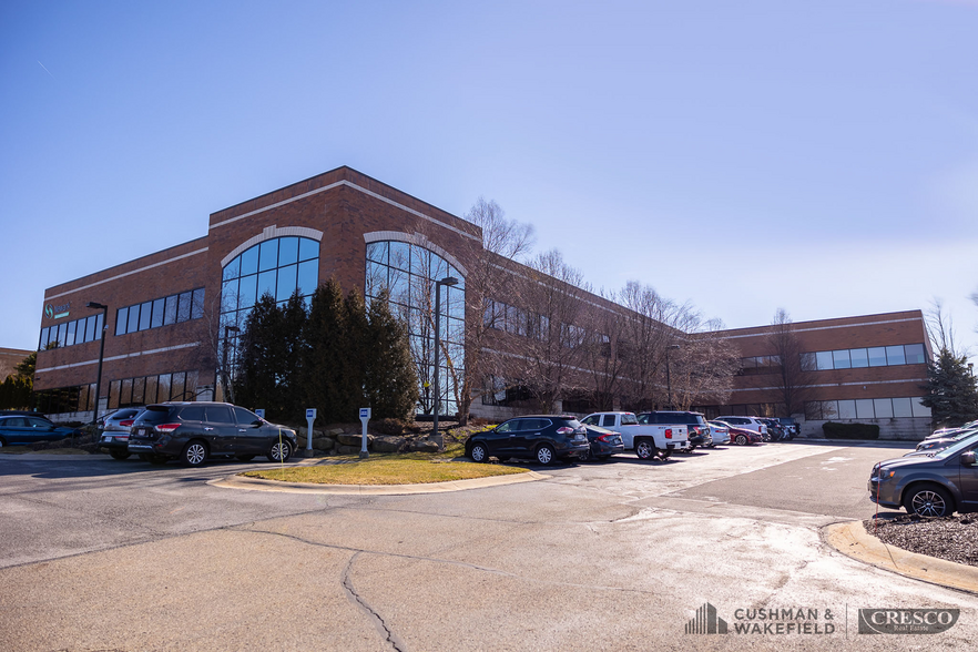 4180 Highlander Pky, Richfield, OH à vendre - Photo du bâtiment - Image 1 de 1