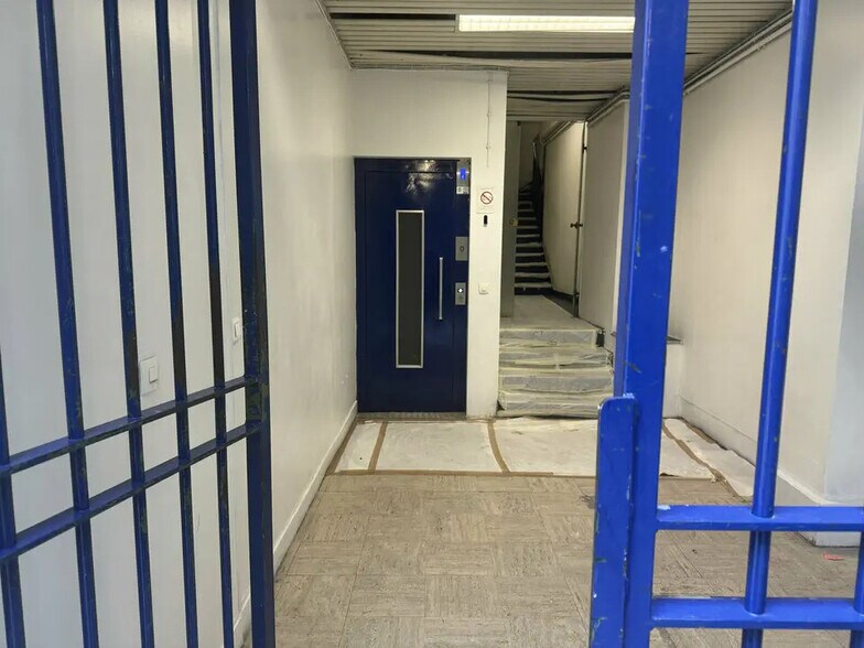 Commerce de détail dans Paris à vendre - Hall d’entrée - Image 3 de 5