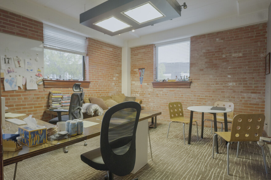 43 Kansas Ave, Kansas City, KS à vendre - Photo intérieure - Image 3 de 7