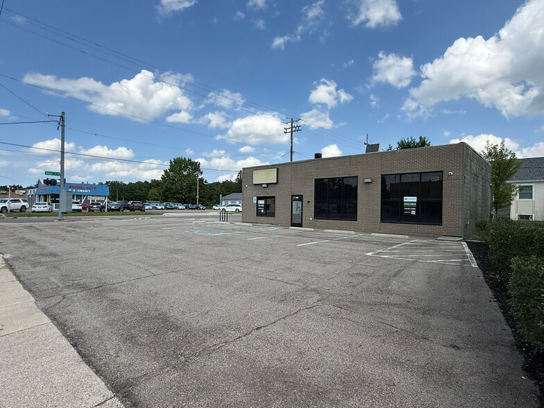 190 20th St N, Battle Creek, MI for sale - Building Photo - Image 2 of 14