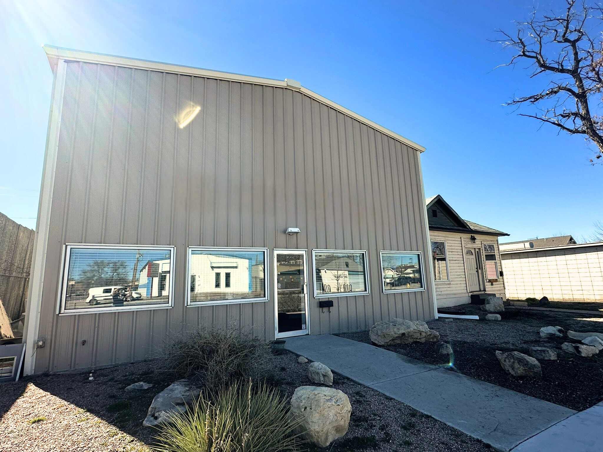 321 Pitkin Ave, Grand Junction, CO for sale Primary Photo- Image 1 of 23