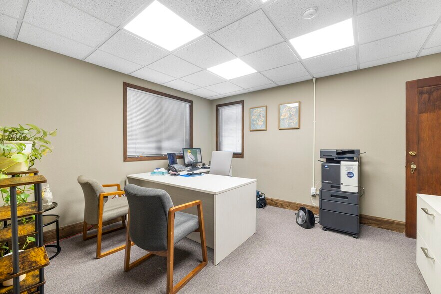 7 Stokum Ln, New City, NY à vendre - Photo du bâtiment - Image 3 de 36