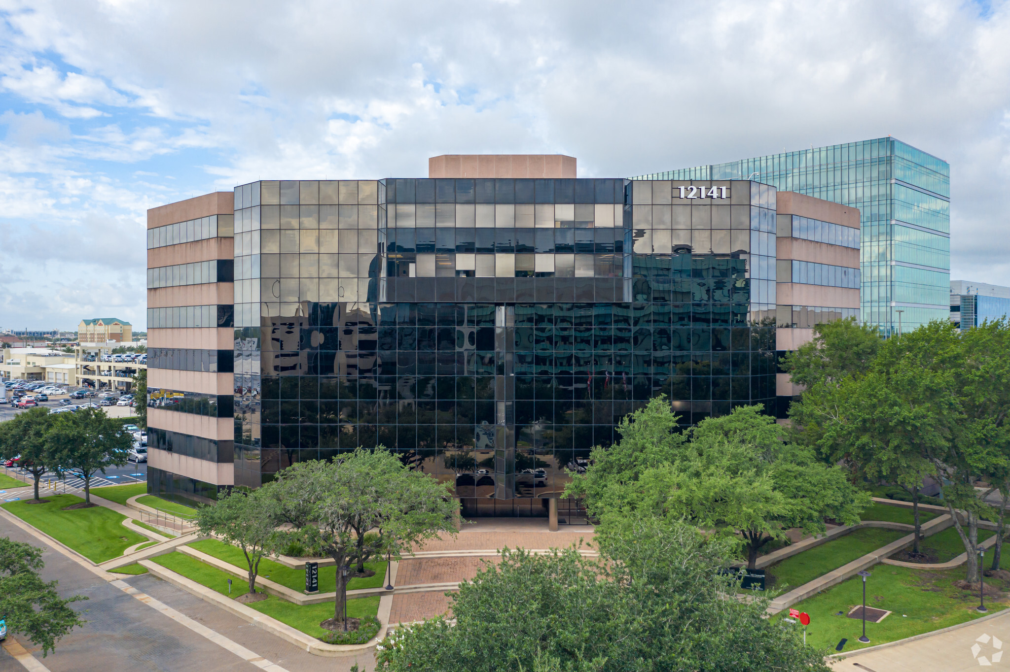 12141 Wickchester Ln, Houston, TX à louer Photo du bâtiment- Image 1 de 7