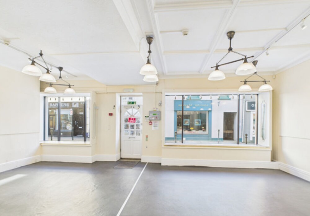 24 King St, Carmarthen for lease Interior Photo- Image 1 of 8
