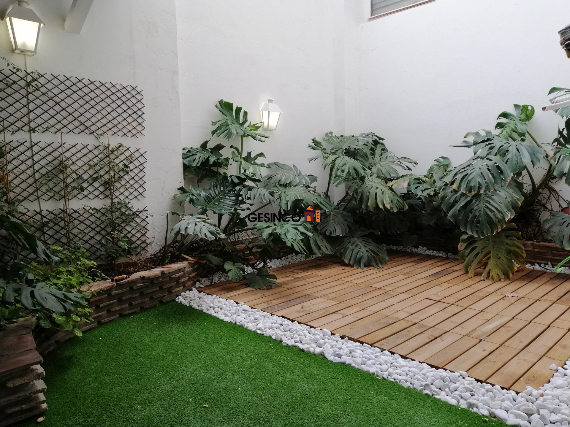 Retail in Ontinyent for sale Building Photo- Image 1 of 20