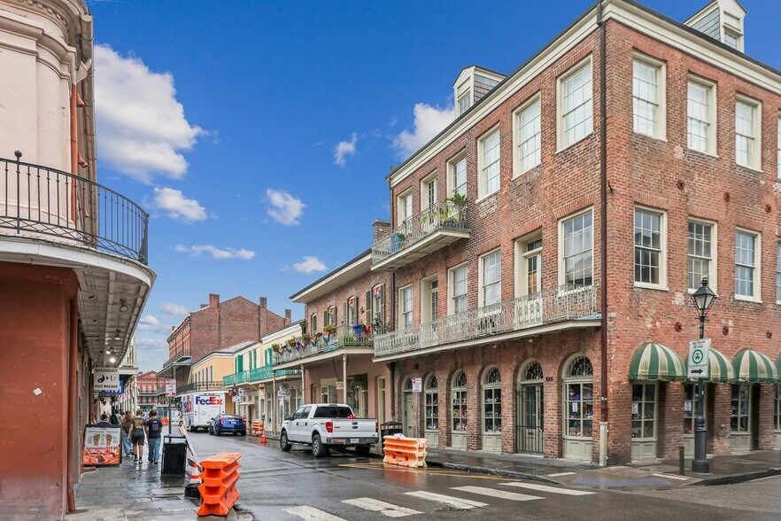 604-608 Chartres St, New Orleans, LA for lease - Building Photo - Image 2 of 11