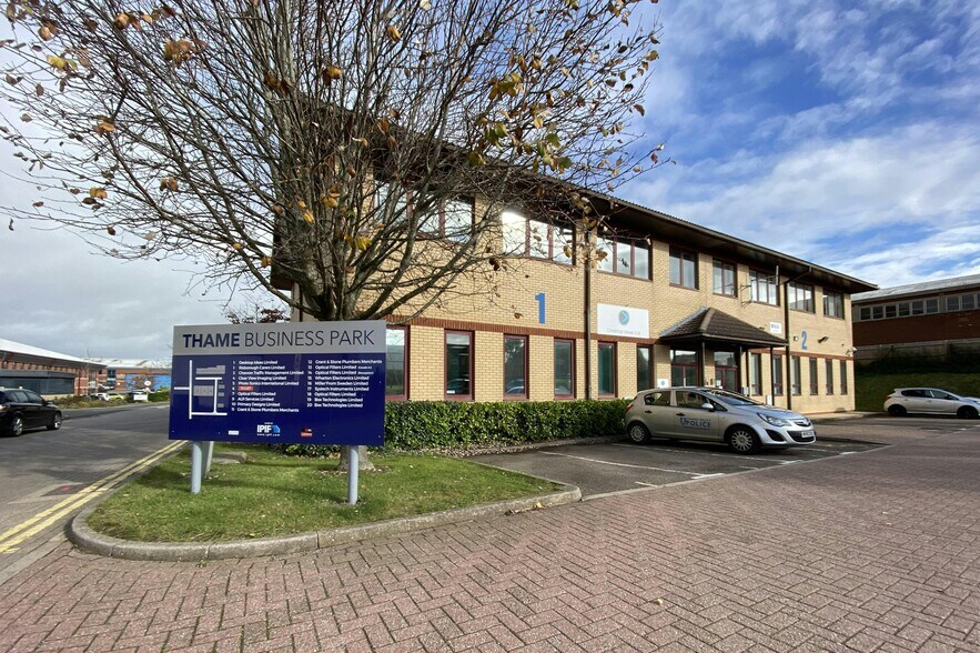 2 Wenman Rd, Thame à louer - Photo du bâtiment - Image 3 de 5