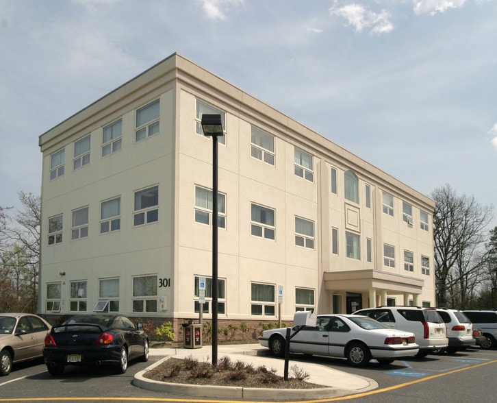 301 Lakehurst Rd, Toms River, NJ for lease - Building Photo - Image 2 of 4