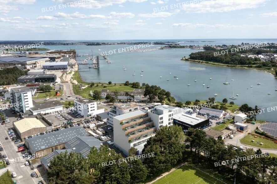 Bureau dans Lorient à vendre - Photo du bâtiment - Image 1 de 5