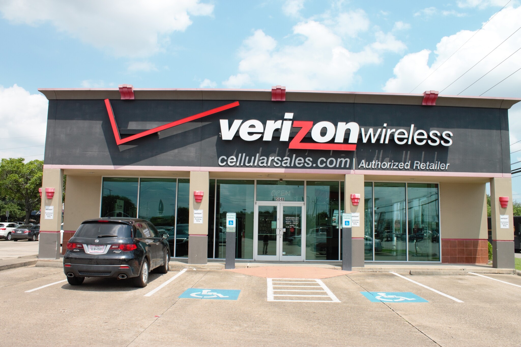 5860-5888 Westheimer Rd, Houston, TX for lease Building Photo- Image 1 of 5