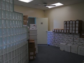 420 N Garfield Ave, Monterey Park, CA à louer Photo intérieure- Image 1 de 16