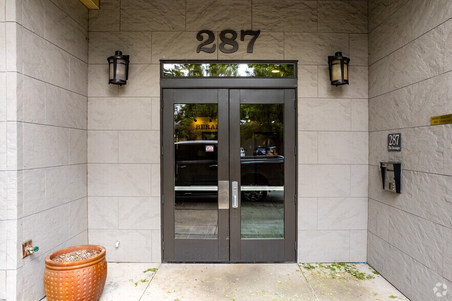 287 NE 3rd St, Gresham, OR à vendre - Photo du bâtiment - Image 3 de 15