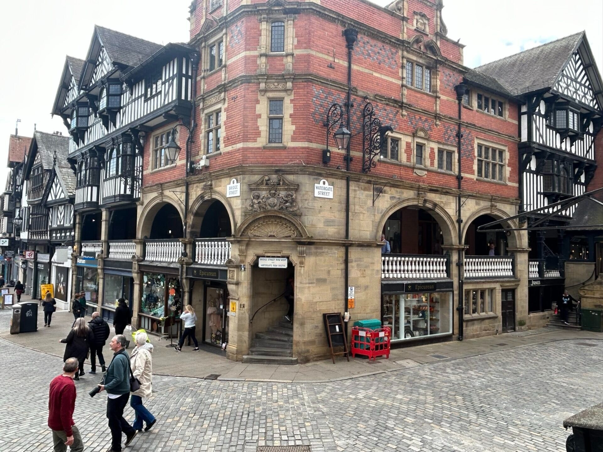 2 Bridge St, Chester à louer Photo du bâtiment- Image 1 de 2