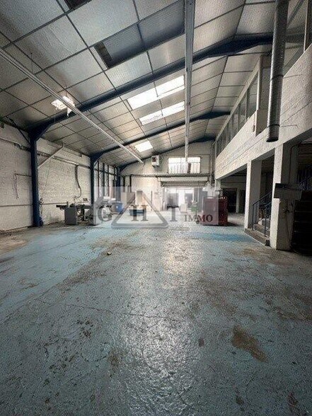 Industrial in Maisons-Alfort for sale - Building Photo - Image 1 of 7