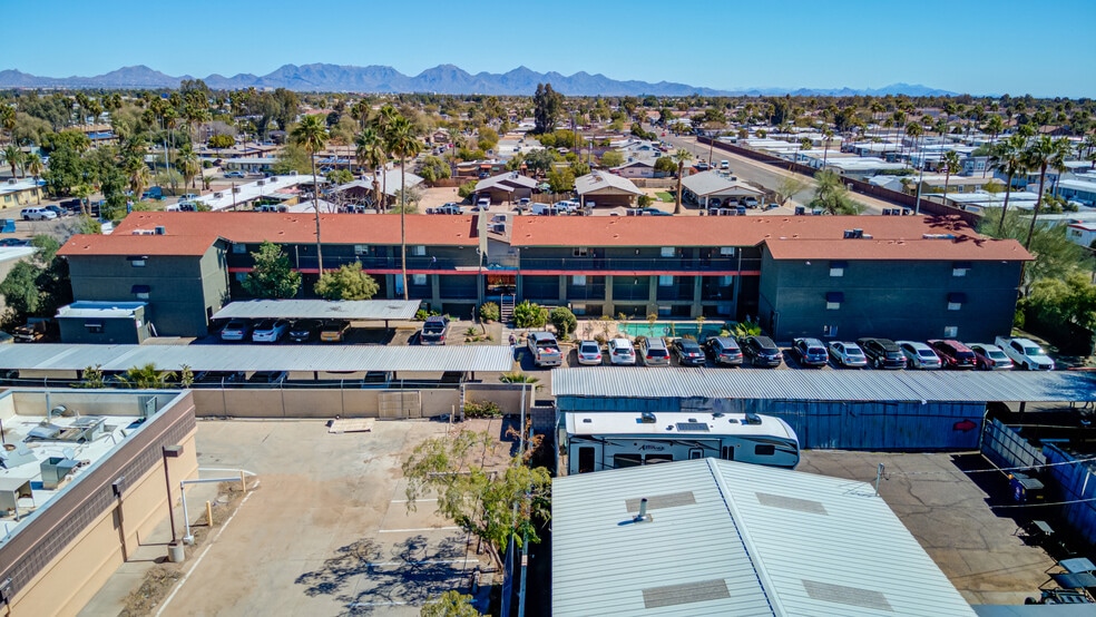 2424 E Grandview Rd, Phoenix, AZ for sale - Building Photo - Image 2 of 11