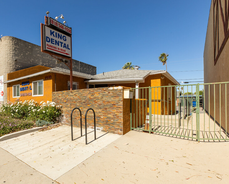 7349 Topanga Canyon Blvd, Canoga Park, CA à vendre - Photo du bâtiment - Image 1 de 1