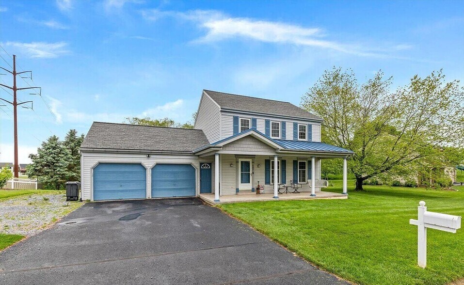 585 Westbrooke Dr, Elizabethtown, PA à louer - Photo du bâtiment - Image 2 de 29