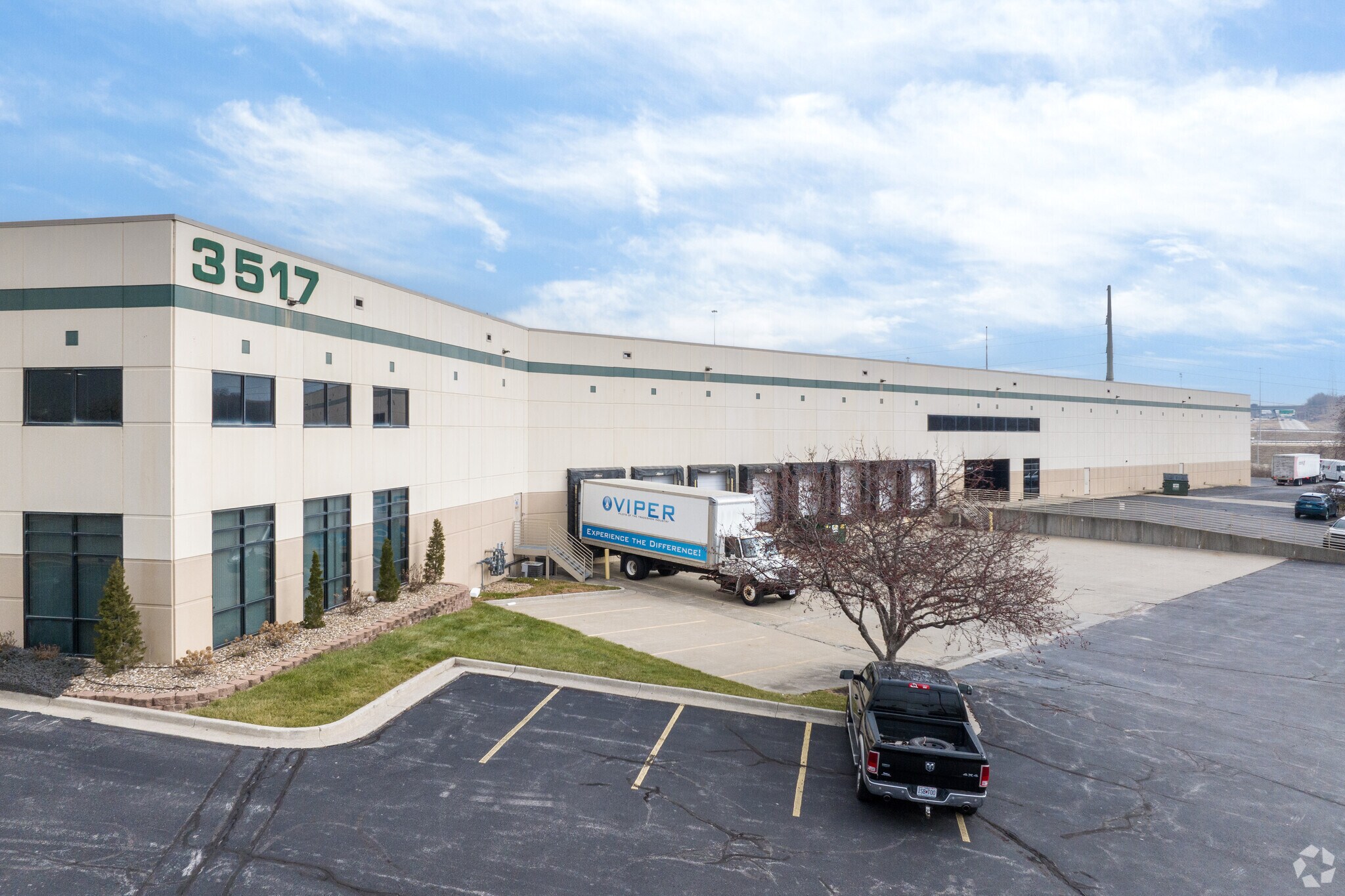 3517 Enterprise Dr, Kansas City, MO for lease Primary Photo- Image 1 of 9