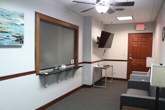 2815 Old Jacksonville Rd, Springfield, IL for lease Building Photo- Image 2 of 5