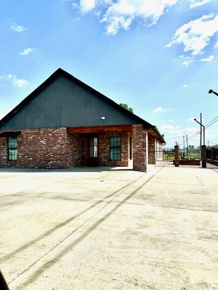 25305 Highway 1, Plaquemine, LA for sale - Building Photo - Image 2 of 31
