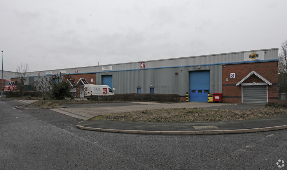 Navigation Way, West Bromwich for lease - Primary Photo - Image 1 of 3