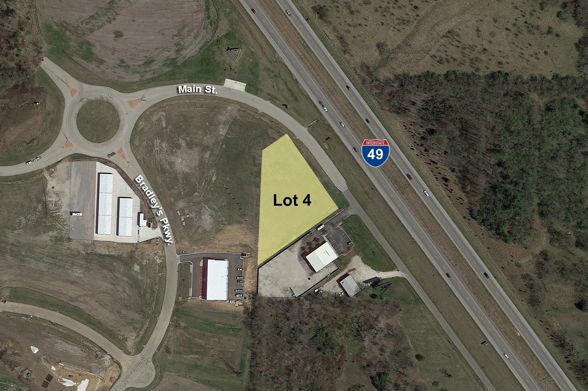 Bradley's Pkwy, Peculiar, MO for sale Primary Photo- Image 1 of 2